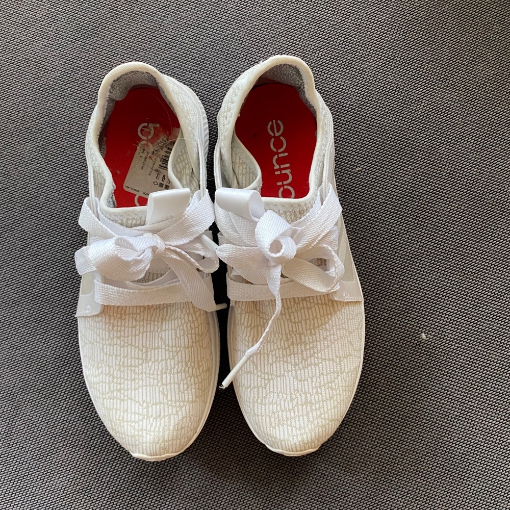 EUC Adidas Edge Lux 3